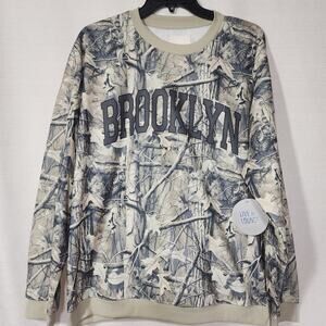 Brooklyn New York camouflage sweatshirt women's XL NWT